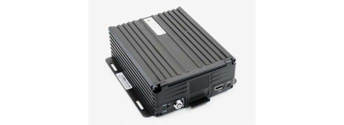 CARVIS MD-324HDD - надёжный помощник на дороге